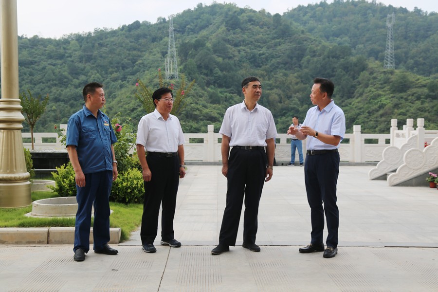 24-2018年8月，全省綠色礦山建設(shè)現(xiàn)場會在金徽股份召開，時任副省長李斌出席會議并做重要講話。.jpg