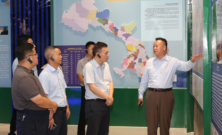 10.3-2022年08月，省科技廳副廳長牛振明蒞臨金徽股份指導(dǎo)工作。.jpg