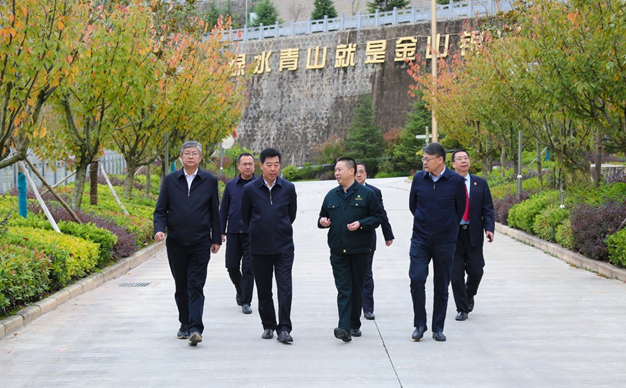 29-2021年10月，甘肅省高級人民法院院長張海波蒞臨公司調(diào)研。.jpg